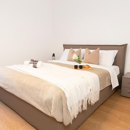 Ihost Apartment - Simonetta 7 Milan Luaran gambar